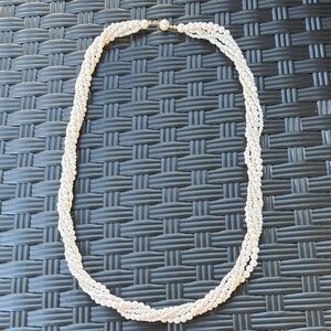 Elegant Pearl Necklace